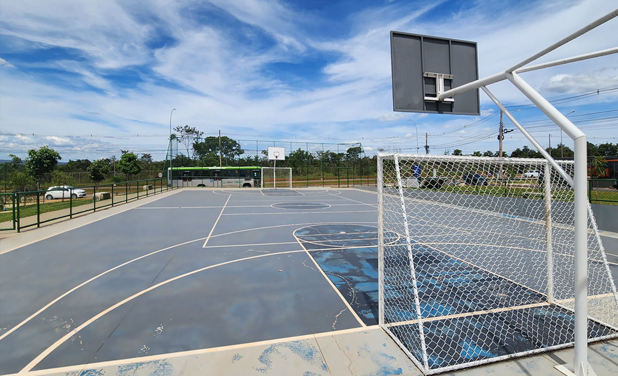 Quadra poliesportiva